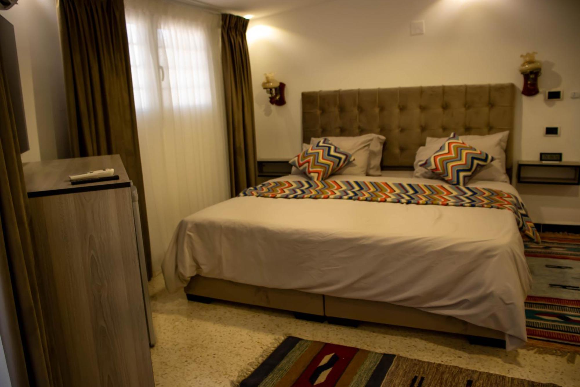 ג'אראש Celestia Boutique Inn - Boutique Stay Overlooking Jerash Ruins מראה חיצוני תמונה