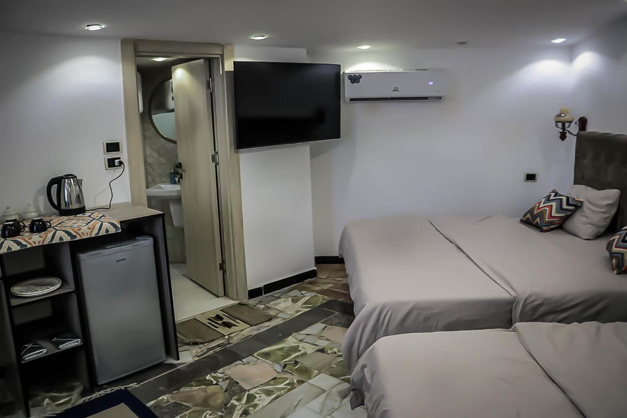ג'אראש Celestia Boutique Inn - Boutique Stay Overlooking Jerash Ruins חדר תמונה